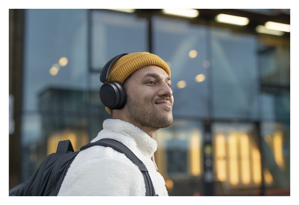 TAH4209WT/00 Ohraufliegender Bluetooth Kopfhörer kabellos 65 h Laufzeit  (Schwarz) 