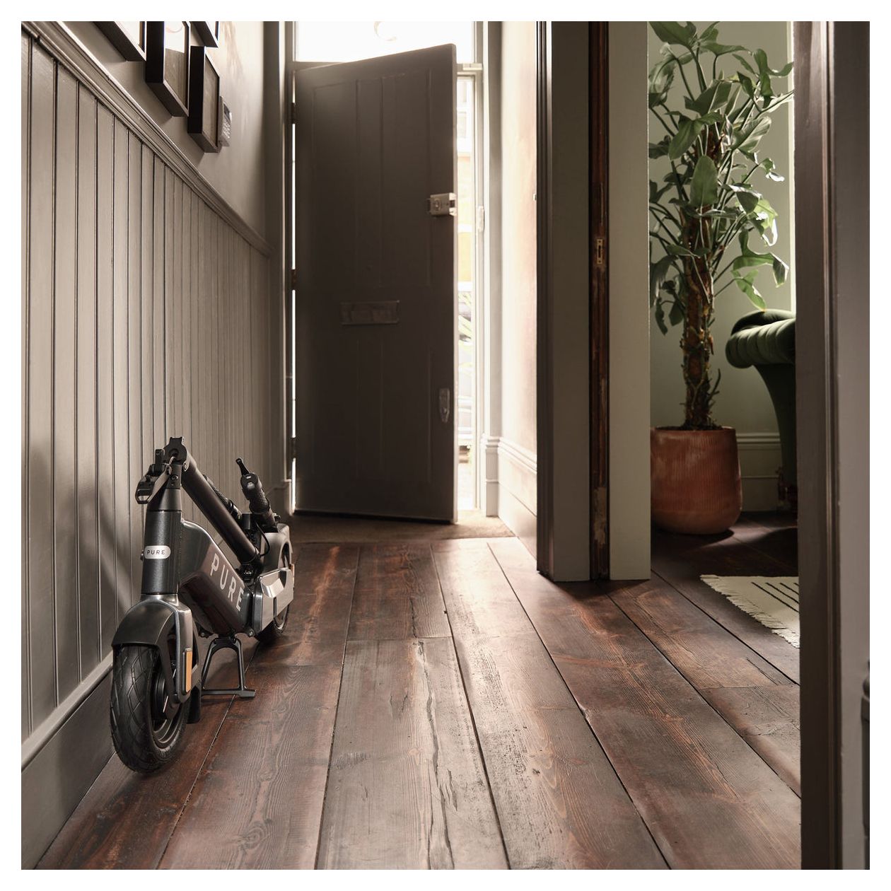 Advance+ 924 W E-Scooter 12 Ah 62,4 km Reichweite 16,2 kg  (Grau) 