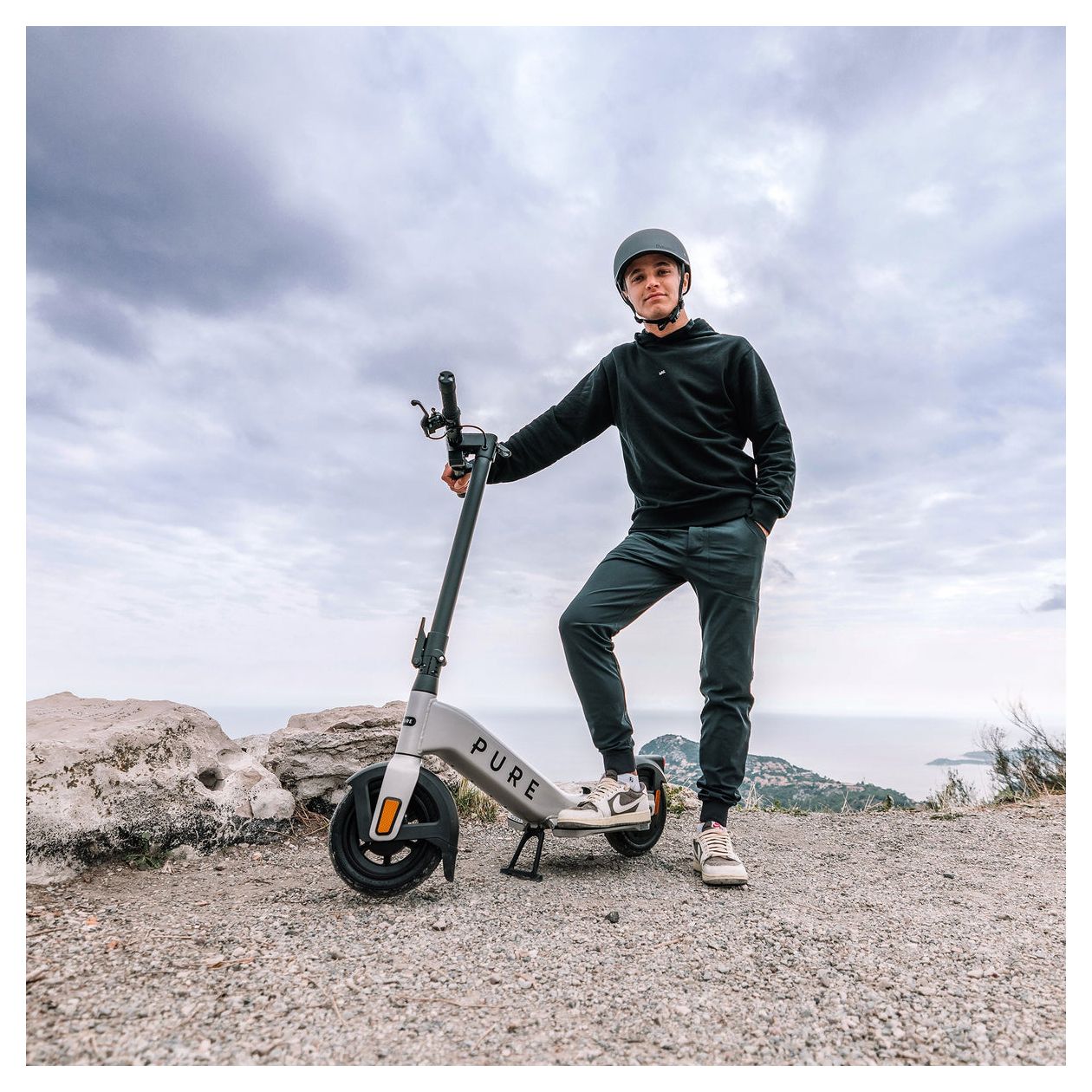 Advance+ 924 W E-Scooter 12 Ah 62,4 km Reichweite 16,2 kg  (Platin) 