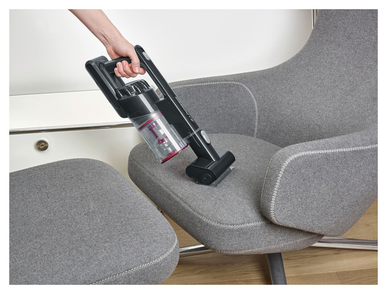 HV7966 Handstaubsauger mit Staubbeutel bis 40 min Laufzeit 22,2 V (Schwarz, Rot, Silber) 