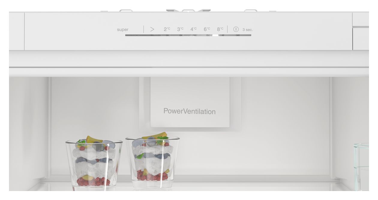 iQ100 KI81RNSE0 Schlepptüre 310 l Einbaukühlschrank EEK: E 114 kWh Jahr 