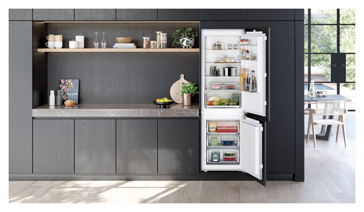 iQ100 KI86NNFE0 184 l / 76 l 177,5 cm Einbau Kühl-/Gefrierkombination 234 kWh NoFrost 