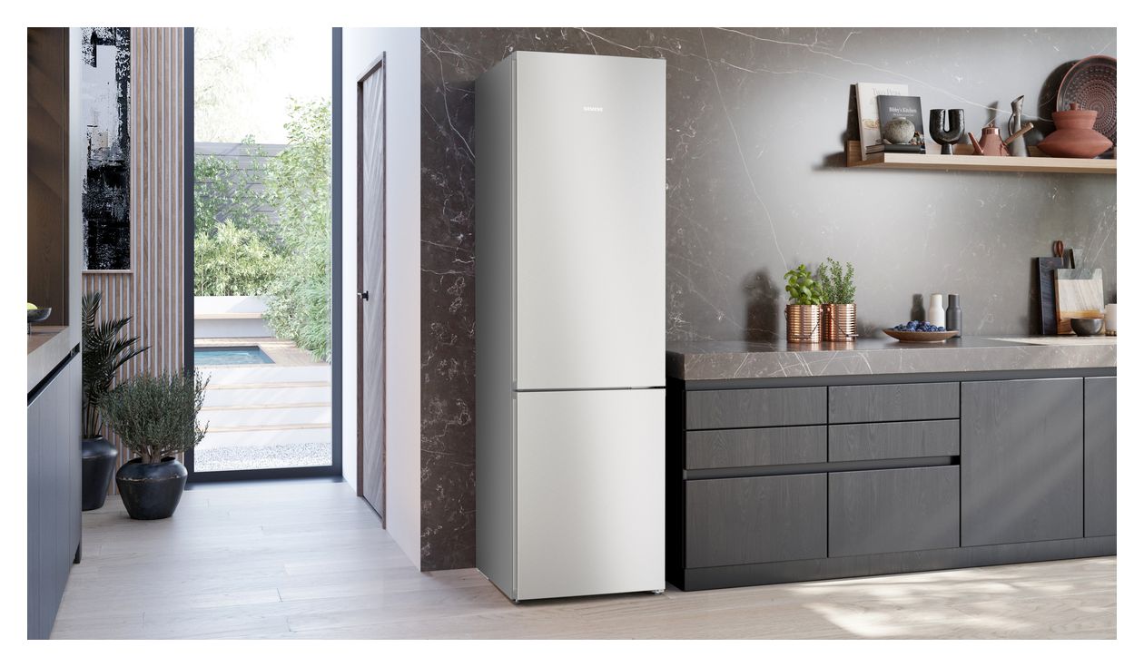 iQ300 KG39NVICV 260 l / 103 l Kühl-Gefrierkombi freistehend NoFrost 162 kWh Jahr  (Gebürsteter Stahl) 