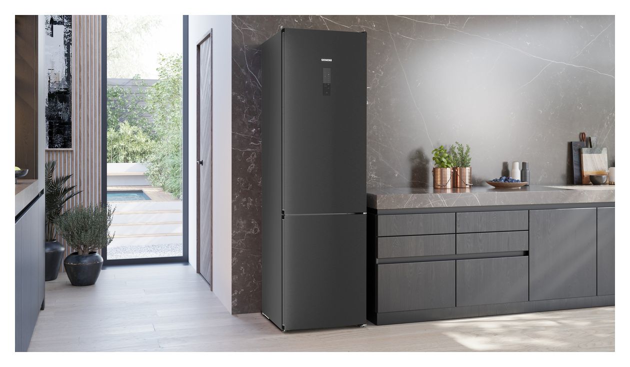 iQ300 KG39NXXCF 260 l / 103 l Kühl-Gefrierkombi freistehend NoFrost 162 kWh Jahr  (Schwarz) 