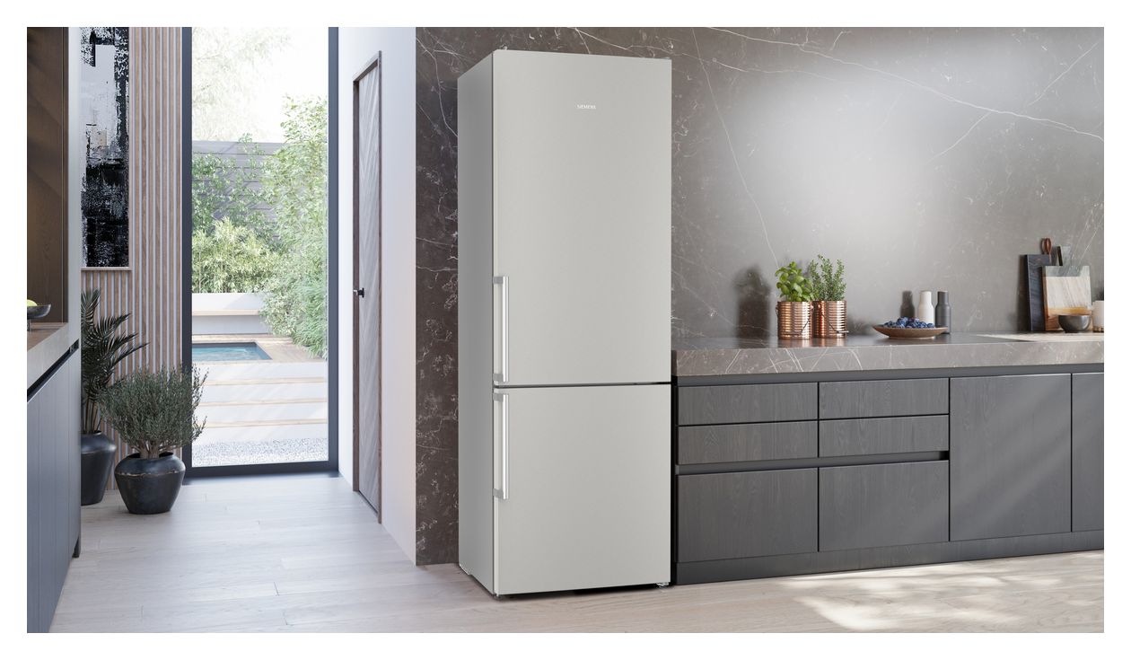 iQ300 KG49NEICU 311 l / 129 l Kühl-Gefrierkombi freistehend NoFrost 178 kWh Jahr  (Edelstahl) 