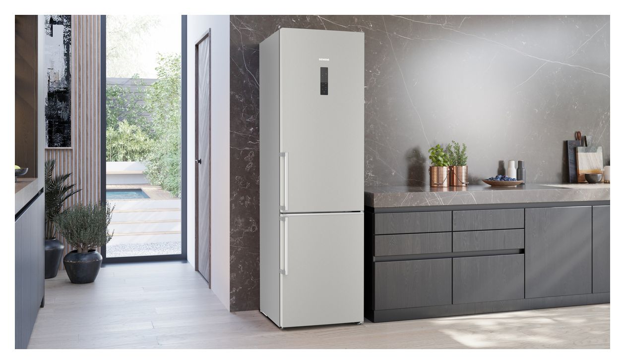 iQ500 KG39NAICT 260 l / 103 l Kühl-Gefrierkombi freistehend 162 kWh Jahr  (Edelstahl) 
