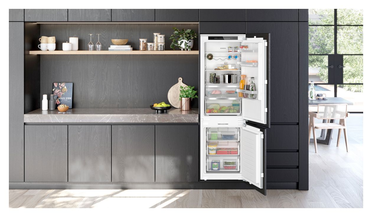 iQ500 KI86NEDC0 184 l / 76 l 177,5 cm Einbau Kühl-/Gefrierkombination 150 kWh NoFrost 
