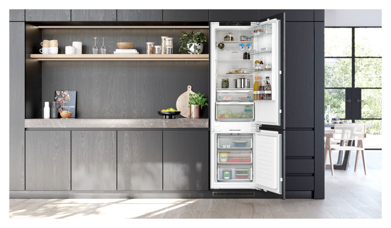 iQ500 KI96NADC0 215 l / 75 l 194 cm Einbau Kühl-/Gefrierkombination 147 kWh NoFrost 