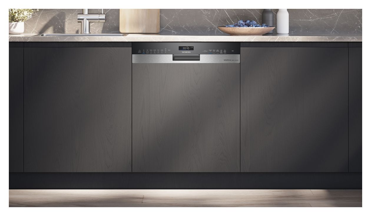 iQ500 SN55ES00BD 60 cm Geschirrspüler teilintegriert (ohne Front) Sehr leise 13 Maßgedecke aquaStop Funktion Wärmetauscher 