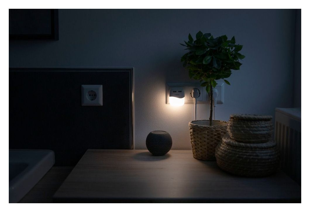 NL15AC + 2USB Sensor Nachtlicht LED Warmweiß (3000K) Warmweiß AC, USB 