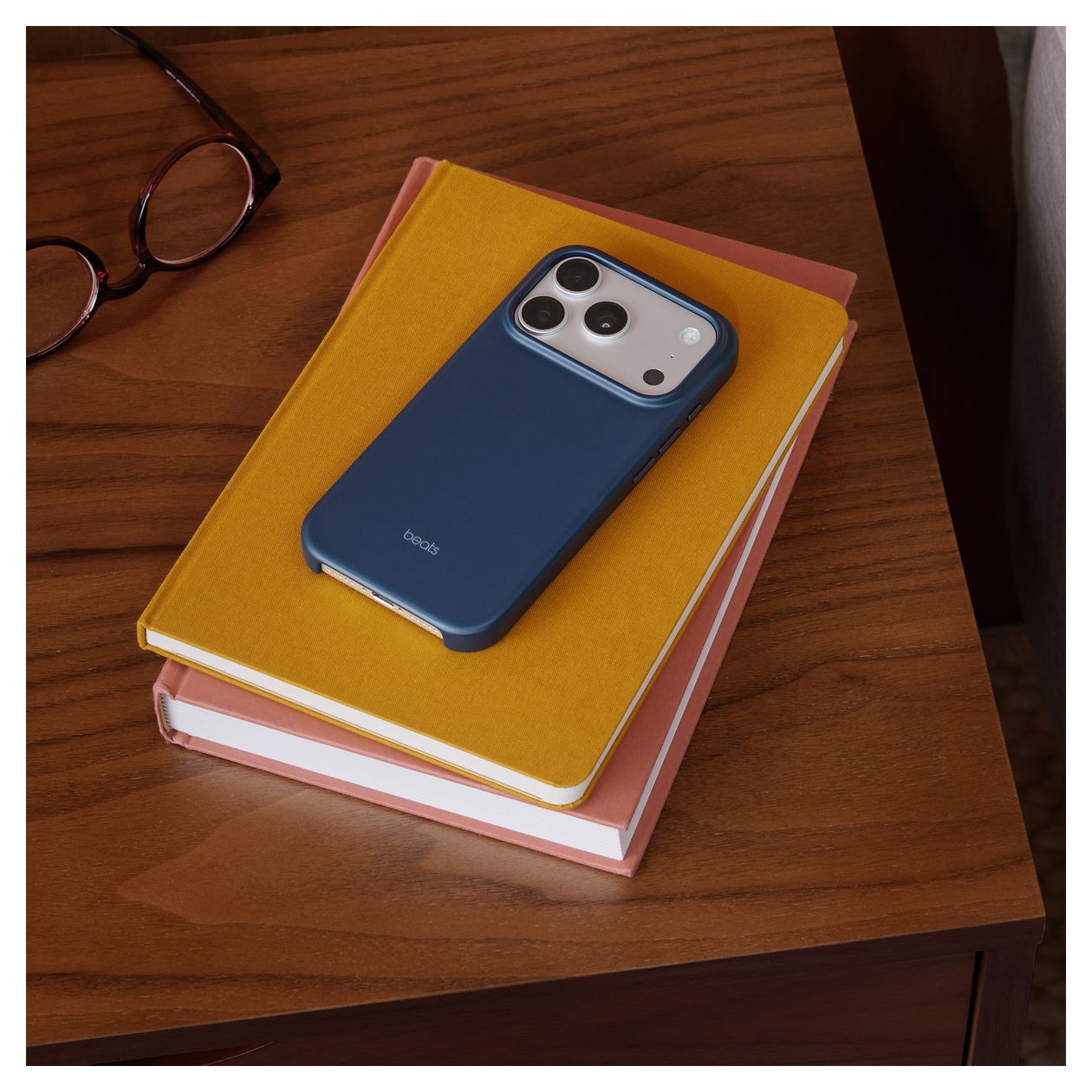 Beats Case mit MagSafe Cover für Apple iPhone 17 Pro  (Blau) 