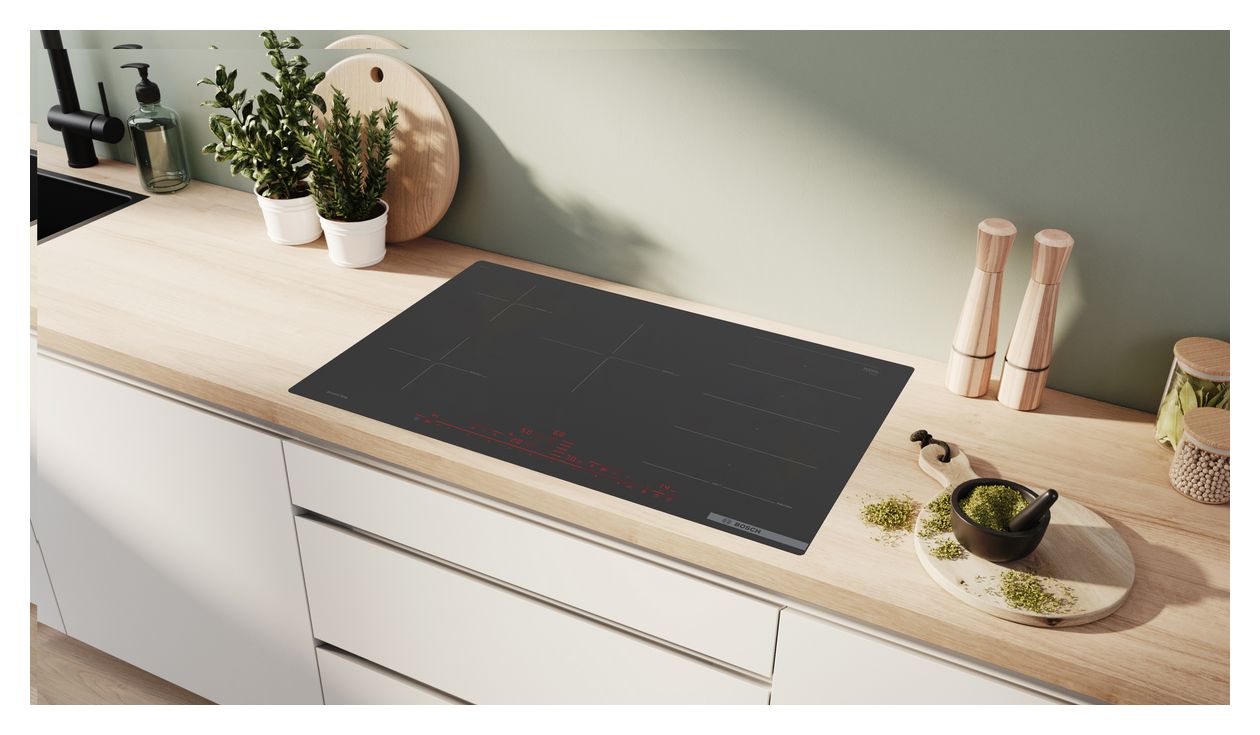 Serie 8 PXV82BDV1E autarkes 80 cm Induktionskochfeld 5 Kochzonen 