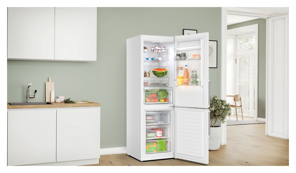 Serie 4 KGN367WCT 218 l / 103 l Kühl-Gefrierkombi freistehend NoFrost 159 kWh Jahr  (Weiß) 