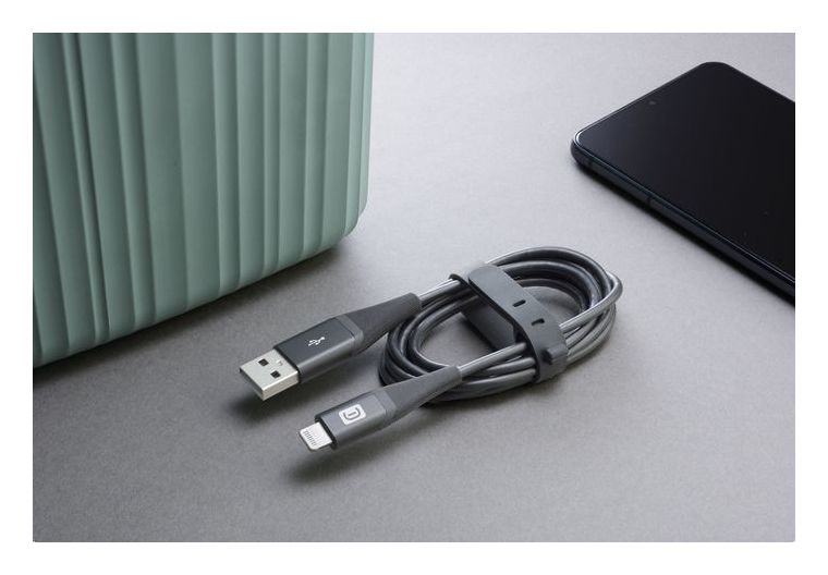 Pro+ Data Cable Lightning auf USB A Männlich 1,2 m  (Schwarz) 