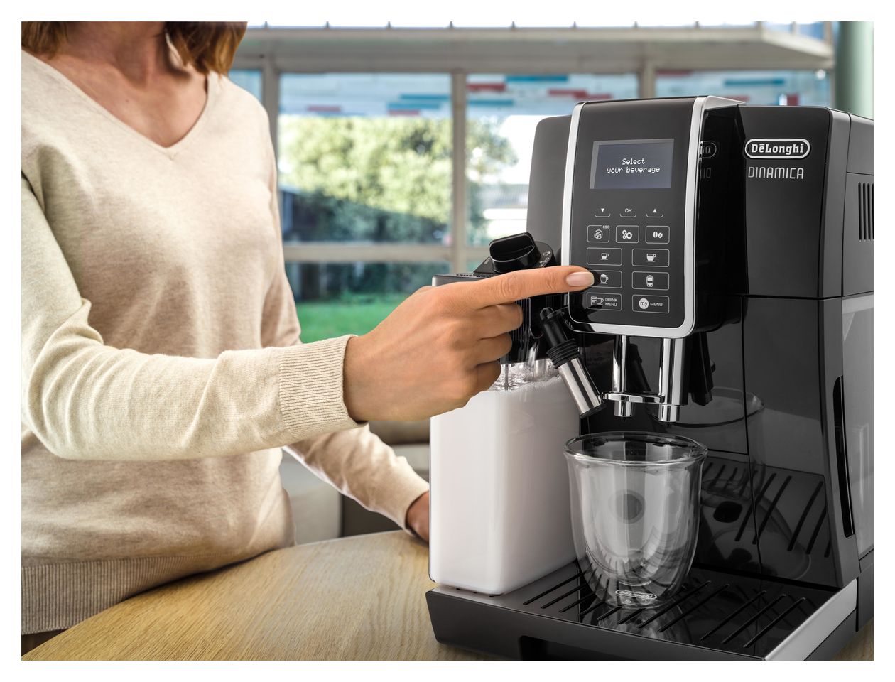 Dinamica ECAM356.57.B Kaffeevollautomat 15 bar 300 g AutoClean  (Schwarz) 
