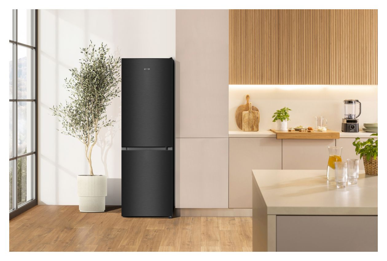 NRK619AA1BXL4 207 l / 97 l Kühl-Gefrierkombi freistehend NoFrost 108 kWh Jahr  (Schwarz) 