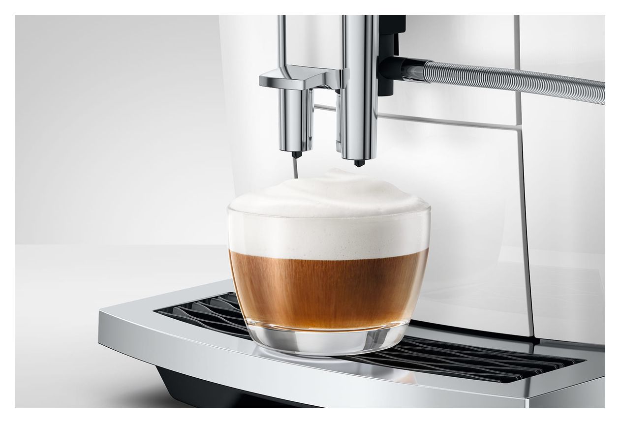 E6 Kaffeevollautomat 15 bar 1,9 l AutoClean (Piano White (ED)) 
