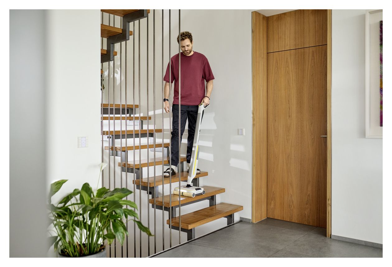 FC8 Smart Signature Line Naß-/Trockensauger bis 60 min Laufzeit für bis zu  230 m² Reinigungsfläche 2,85 Ah bis 0,4 l Schmutzwasser 