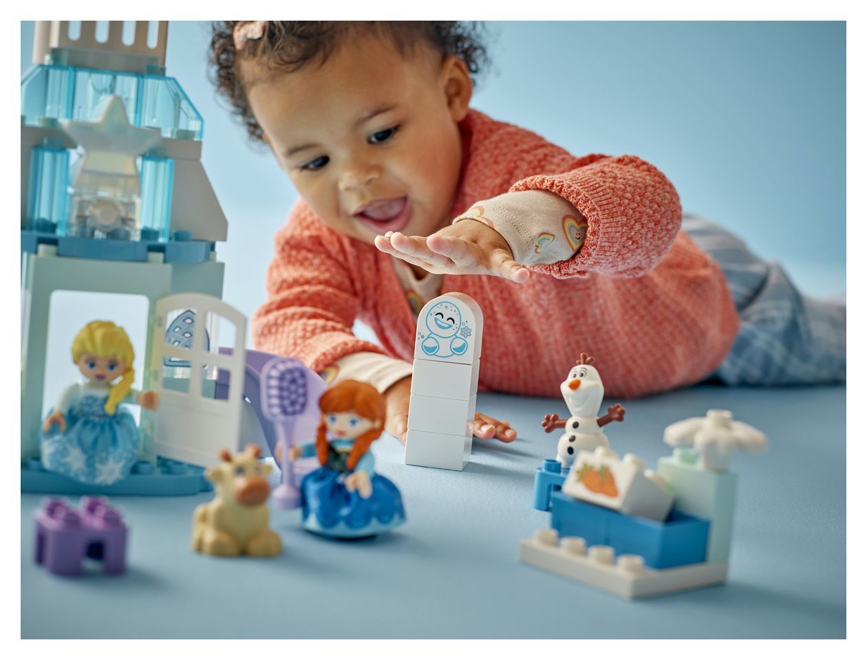 Annas und Elsas Party im Eispalast 