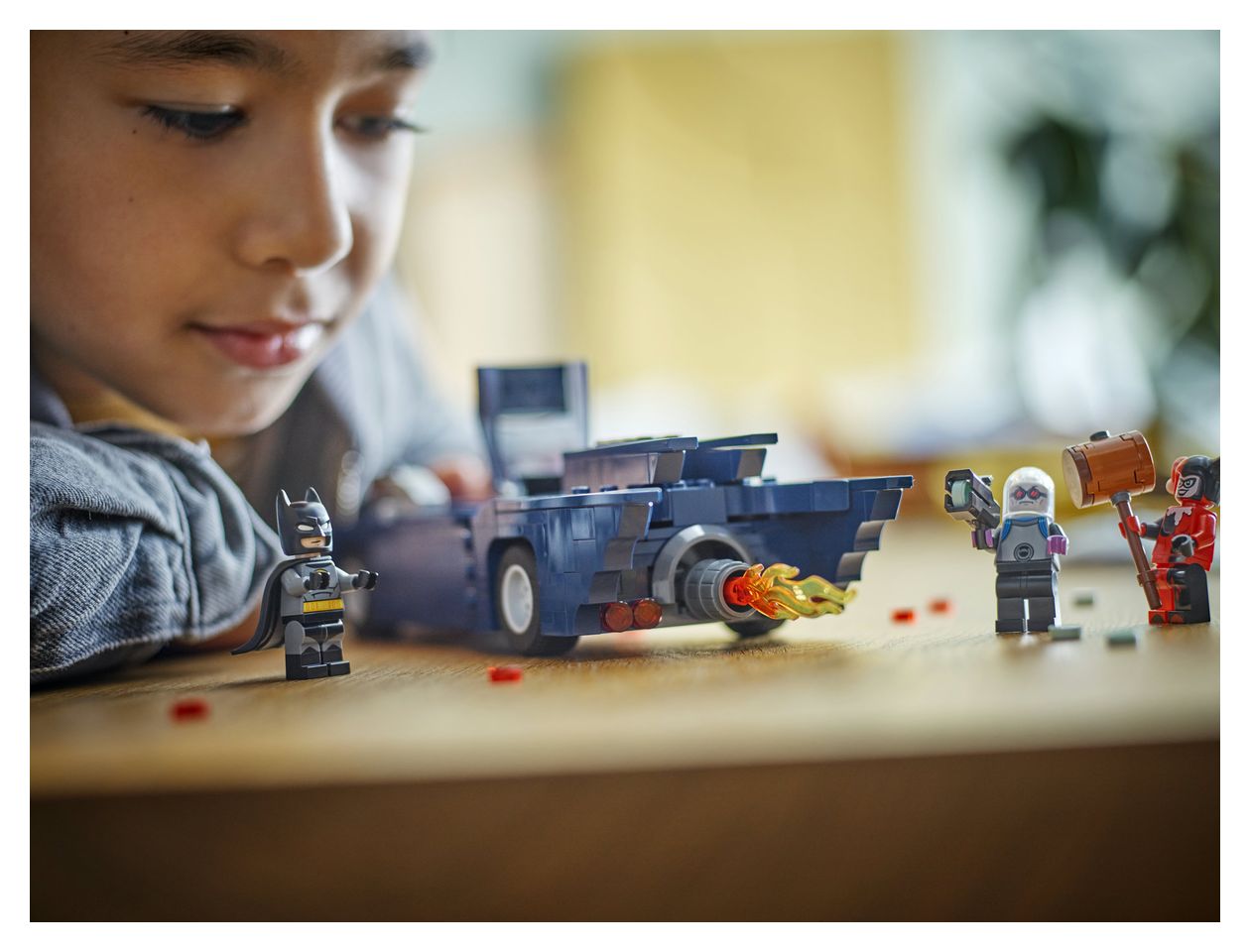 Batman™ im Batmobil™ vs. Harley Quinn™ und Mr. Freeze™ 