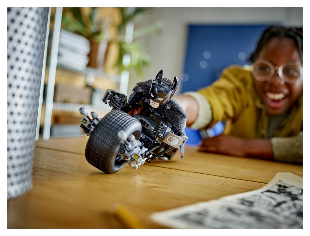 BatmanTM Baufigur mit dem Batpod 