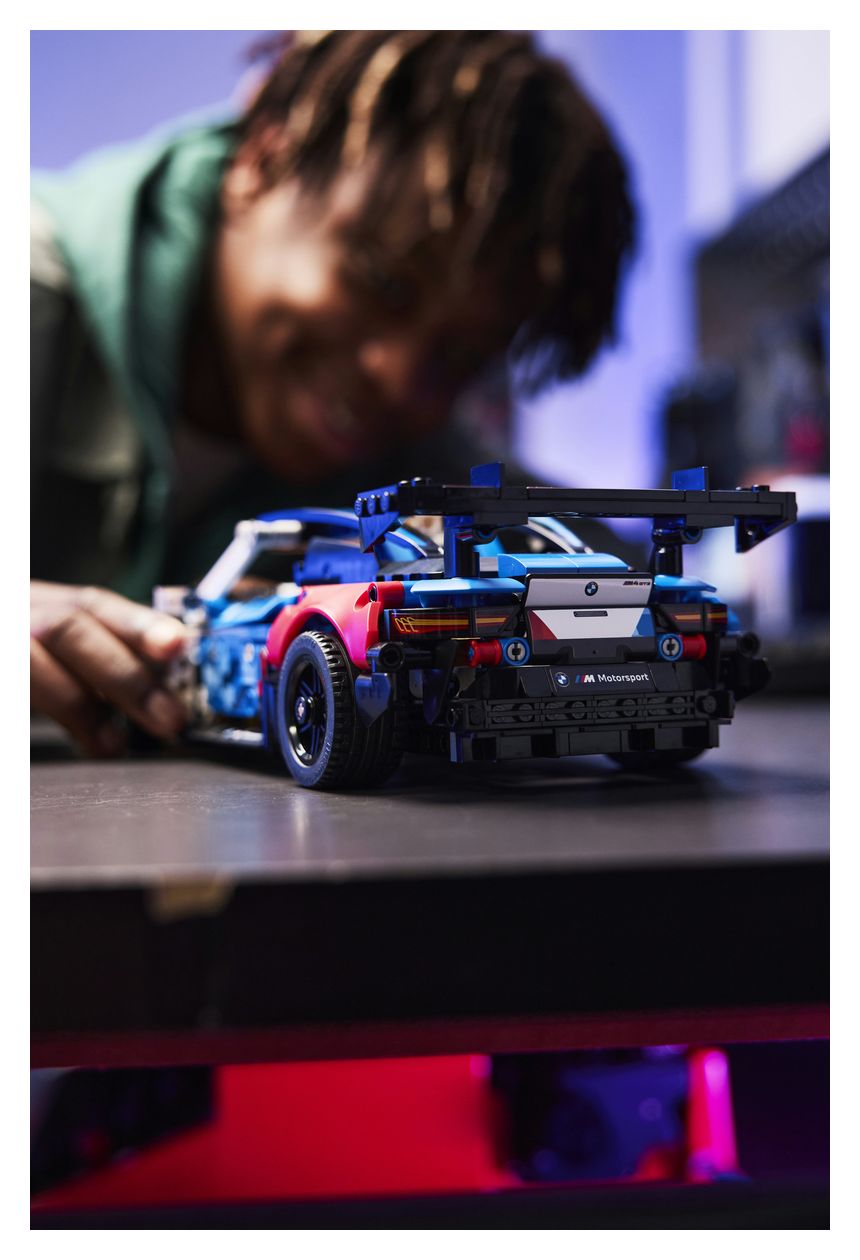 BMW M4 GT3 EVO Rennwagen 