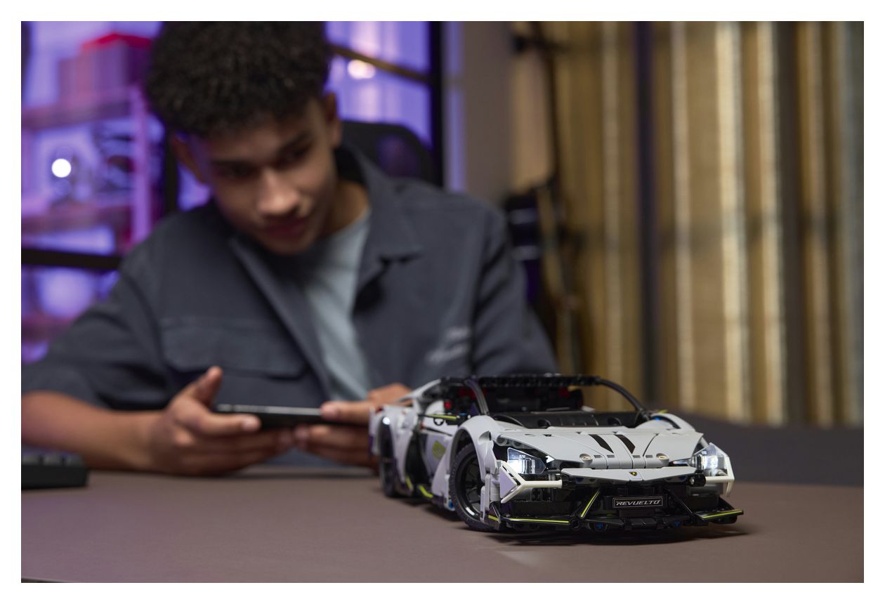 Lamborghini Revuelto Supersportwagen 