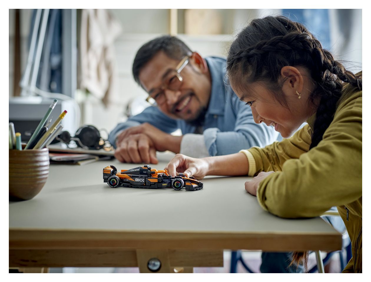 McLaren F1® Team MCL38 Rennauto 