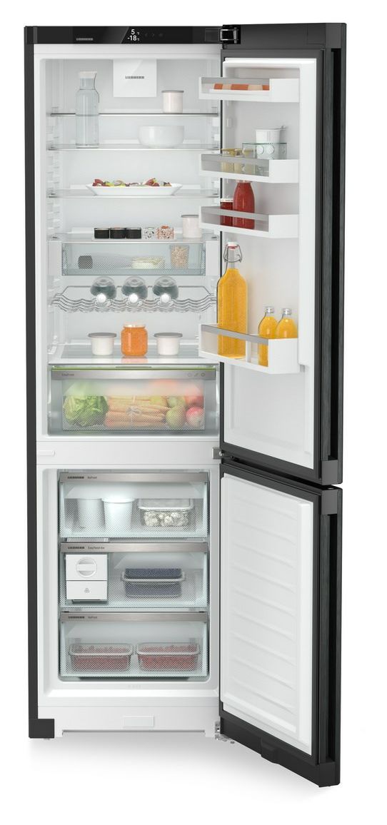 CNbda5723-22 Plus 268 l / 103 l Kühl-Gefrierkombi freistehend NoFrost 104 kWh Jahr  (Schwarz) 