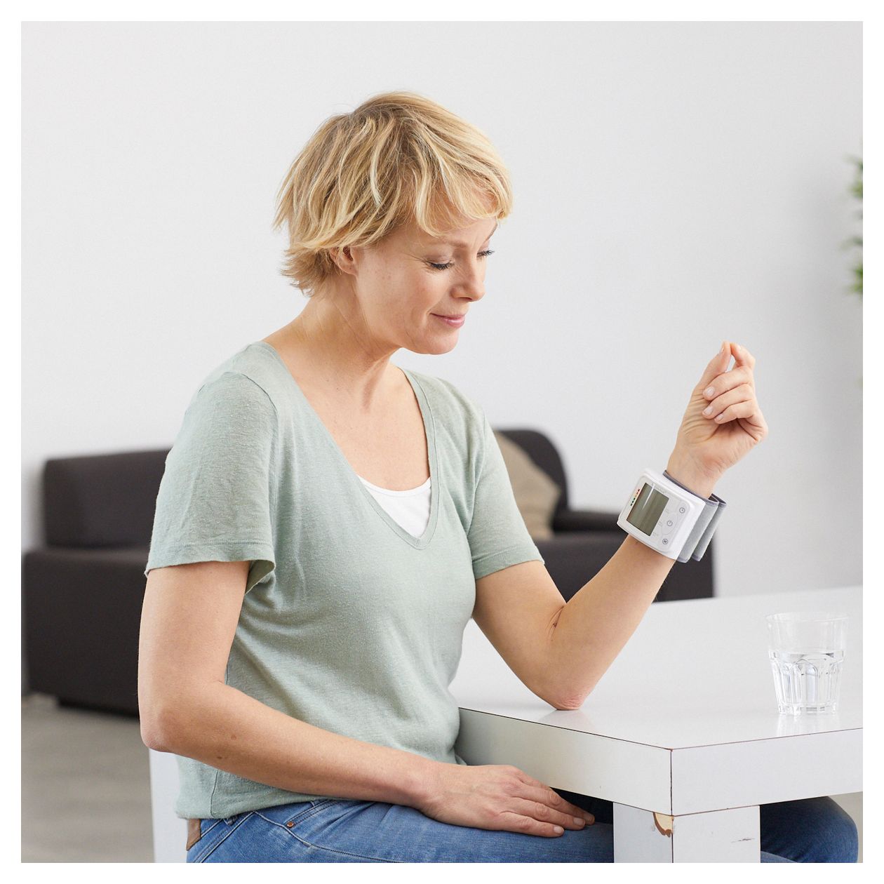 BW320 Handgelenk Blutdruckmessgerät 