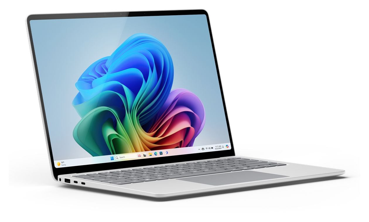Surface Laptop 7 Notebook 35 cm (13.8 Zoll) Touchscreen 16 GB RAM 1 TB SSD Windows 11 Home Qualcomm Snapdragon  (Platin) 