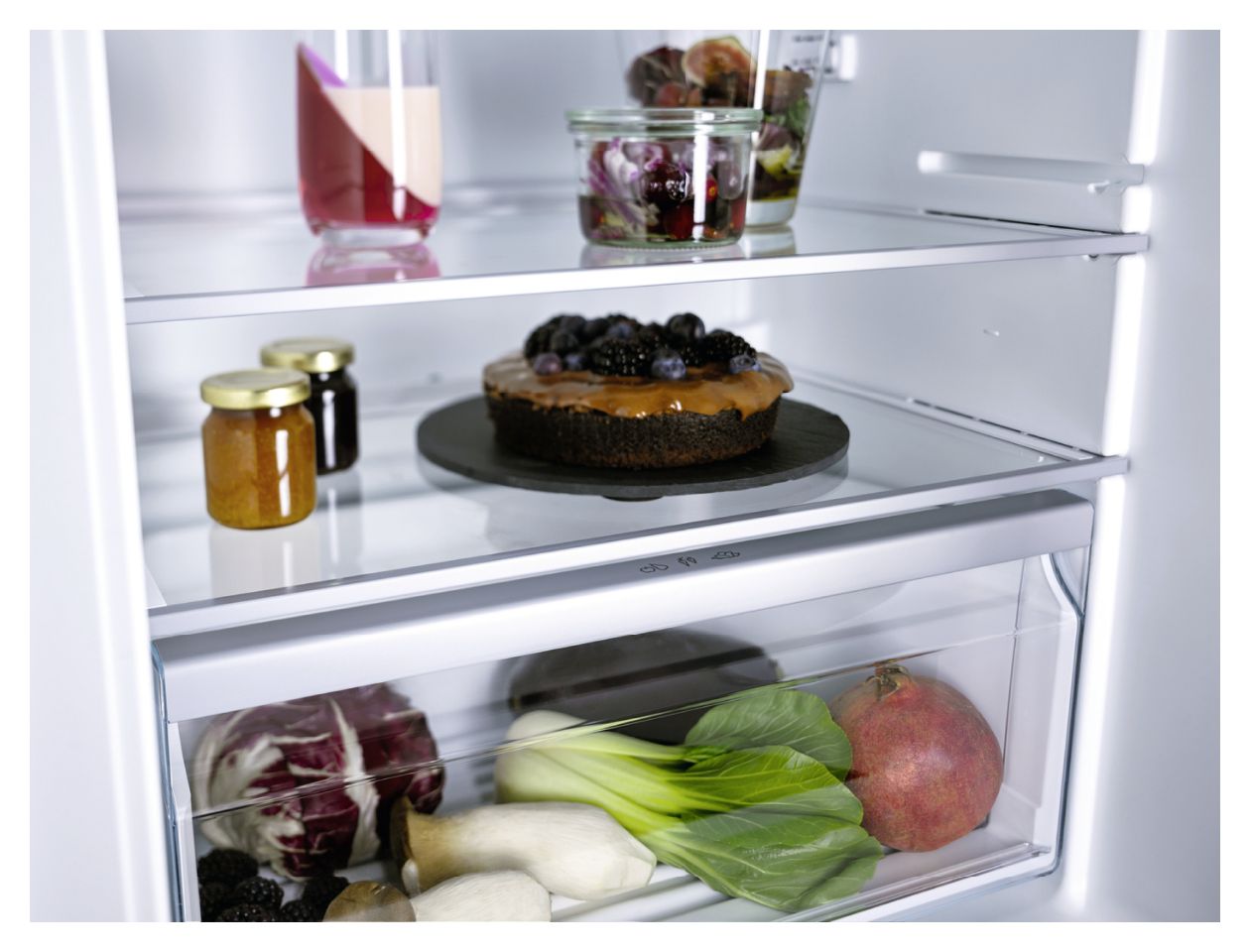 K7303D Selection 211 l 122,5 cm Einbaukühlschrank EEK: D 81 kWh Jahr 