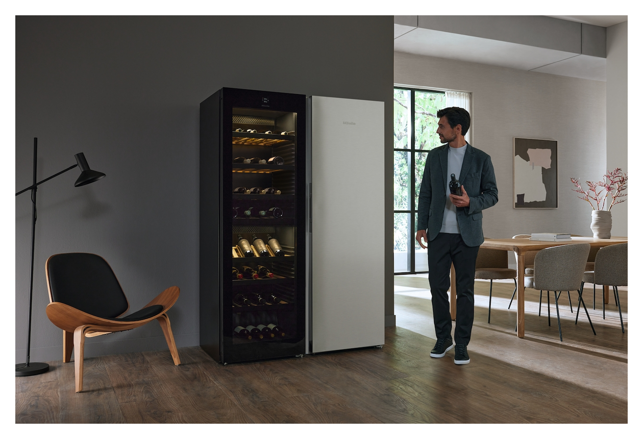 KWTS4785F 125 Edition Weinkühler Integriert 2 Zonen 153 Flasche(n) 
