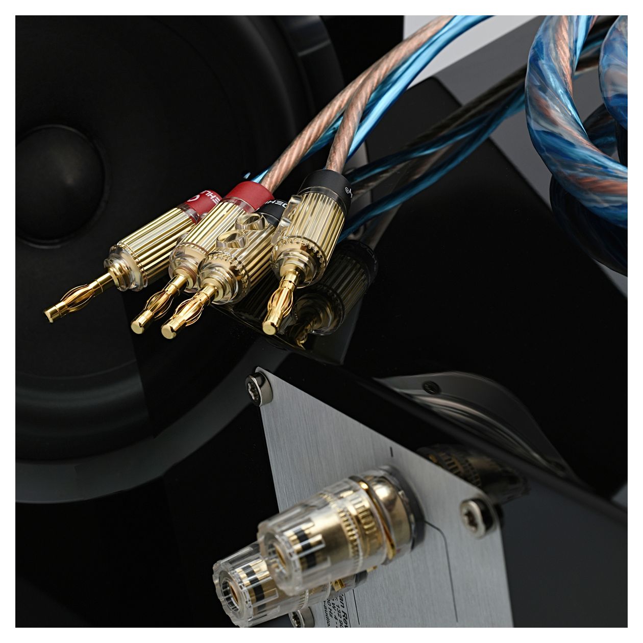 Bi-Tech 4.4B Lautsprecherkabel-Set Stecker Bananenstecker auf Bananenstecker 3 m  (Blau/Kupfer) 