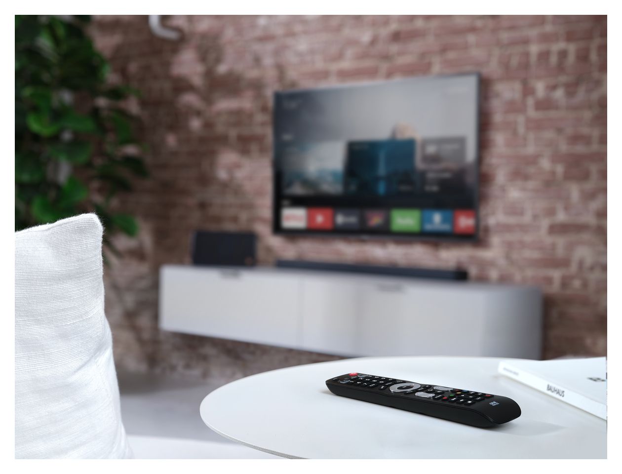 URC7125 Evolve 2 Fernbedienung 