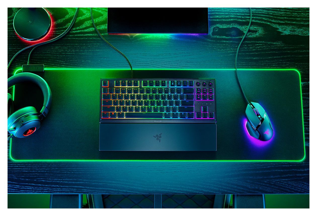 Ornata V3 Tenkeyless RGB-LED Gaming Tastatur USB  (Schwarz) 