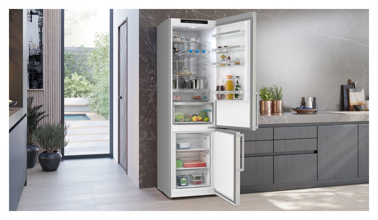 iQ300 KG39NVICV 260 l / 103 l Kühl-Gefrierkombi freistehend NoFrost 162 kWh Jahr  (Gebürsteter Stahl) 
