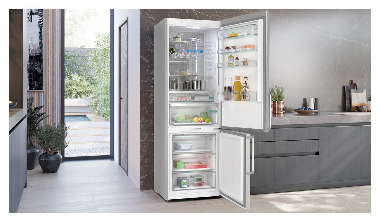 iQ500 KG49NAIBT 311 l / 129 l Kühl-Gefrierkombi freistehend NoFrost 142 kWh Jahr  (Edelstahl) 