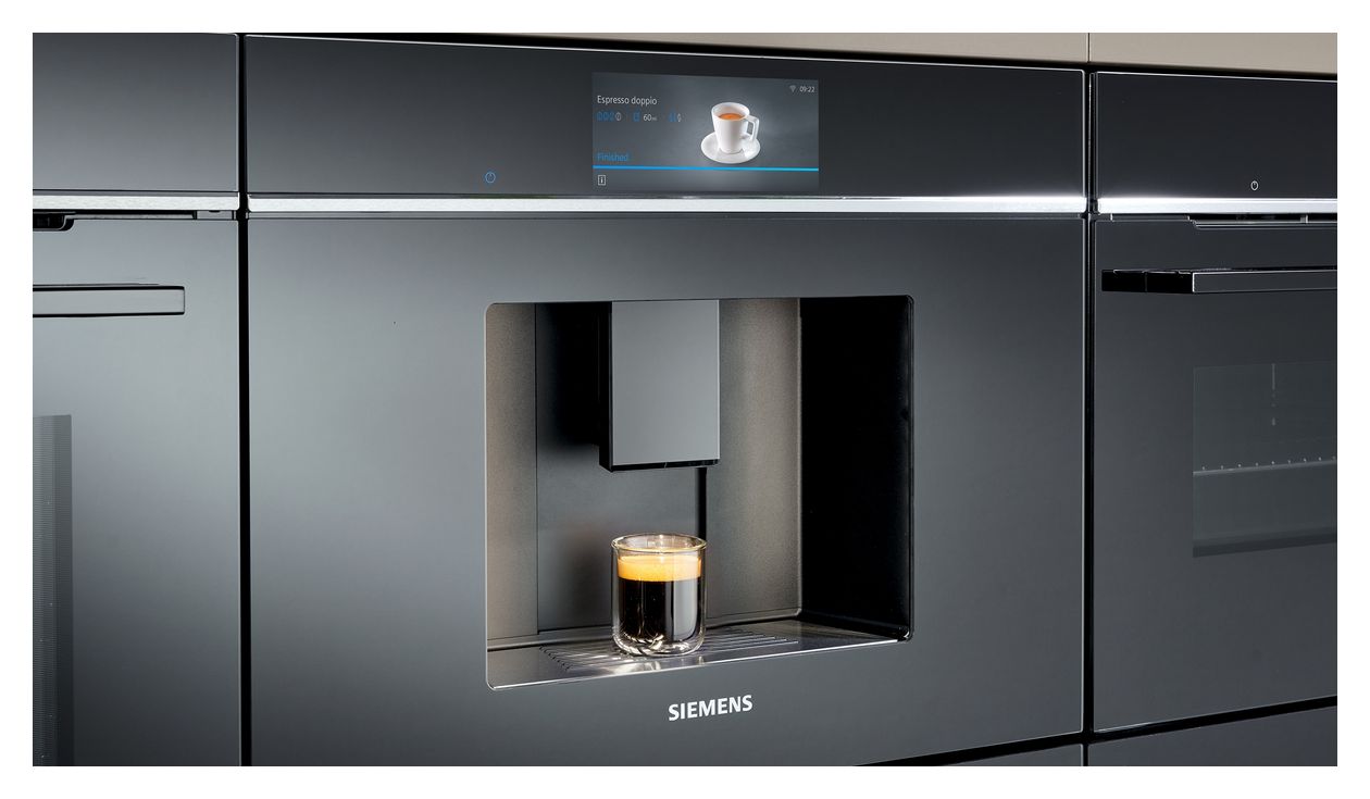 iQ700 CT718L1B0 Einbau Kaffeevollautomat 19 bar 2,4 l (Schwarz) 