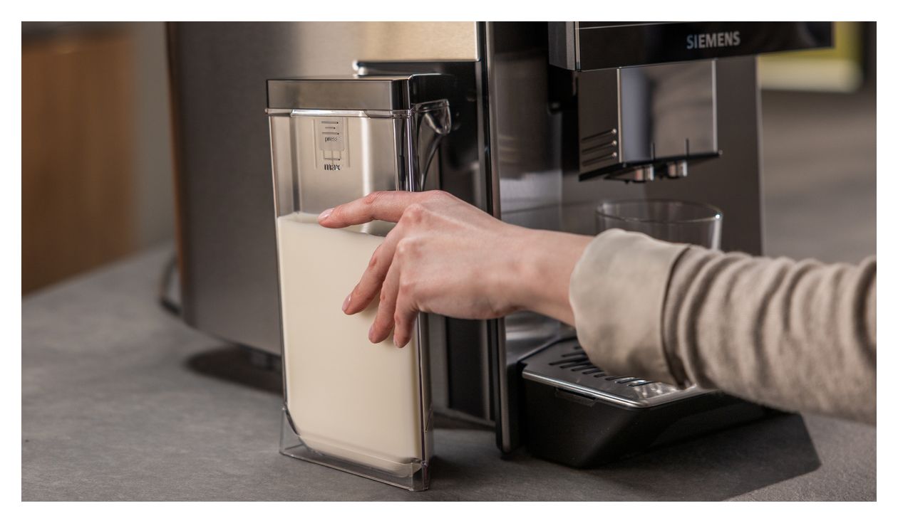 TZ90009 Milchcontainer speziell für den EQ.9 entwickelt  Milchschlauch (Schwarz, Transparent) 