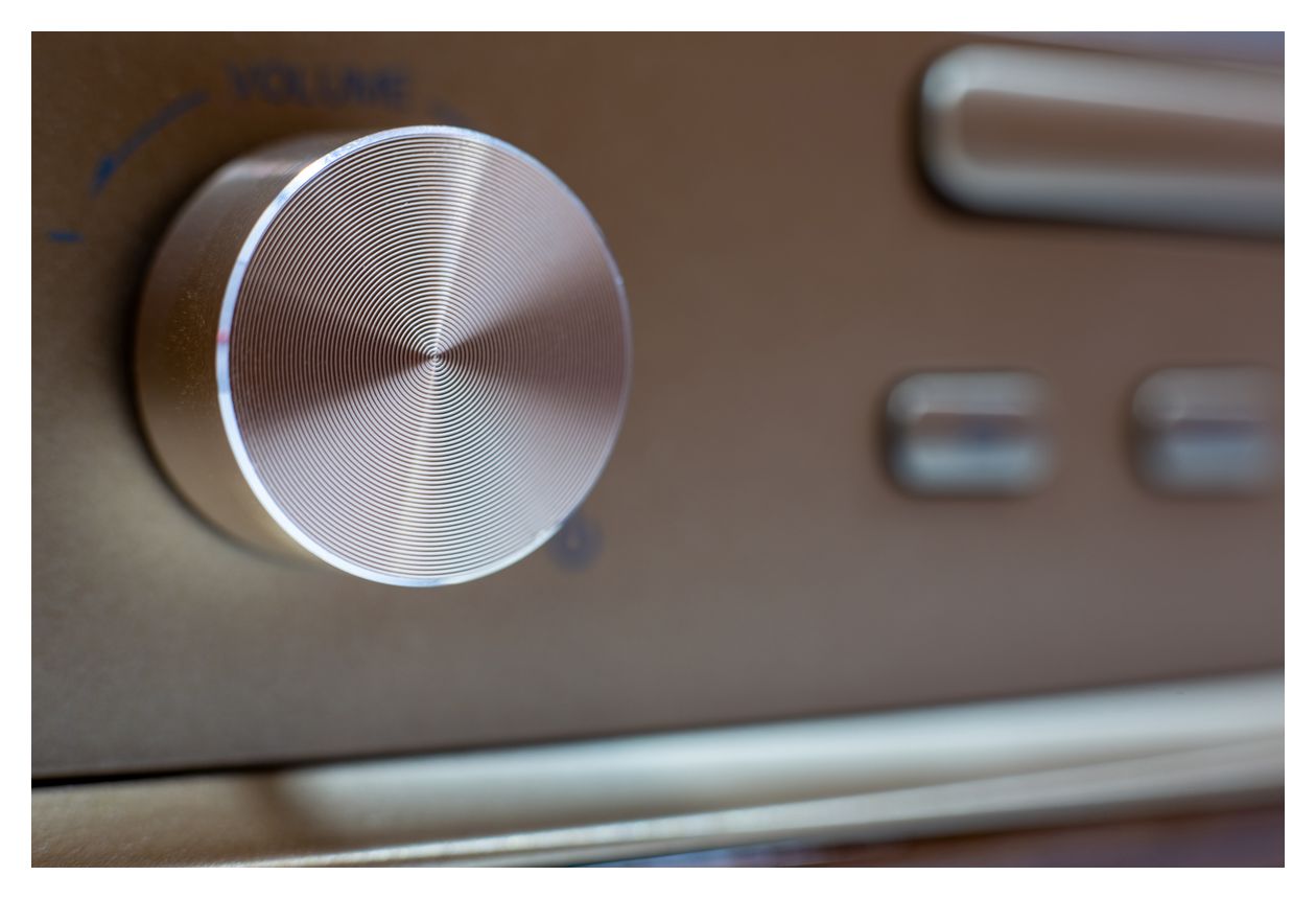 DAB970BR1 Home-Audio-Minisystem DAB+, FM 30 W Bluetooth  (Gold, Holz) 