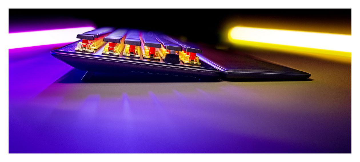 Vulcan II RGB-LED Gaming Tastatur USB  (Schwarz) 