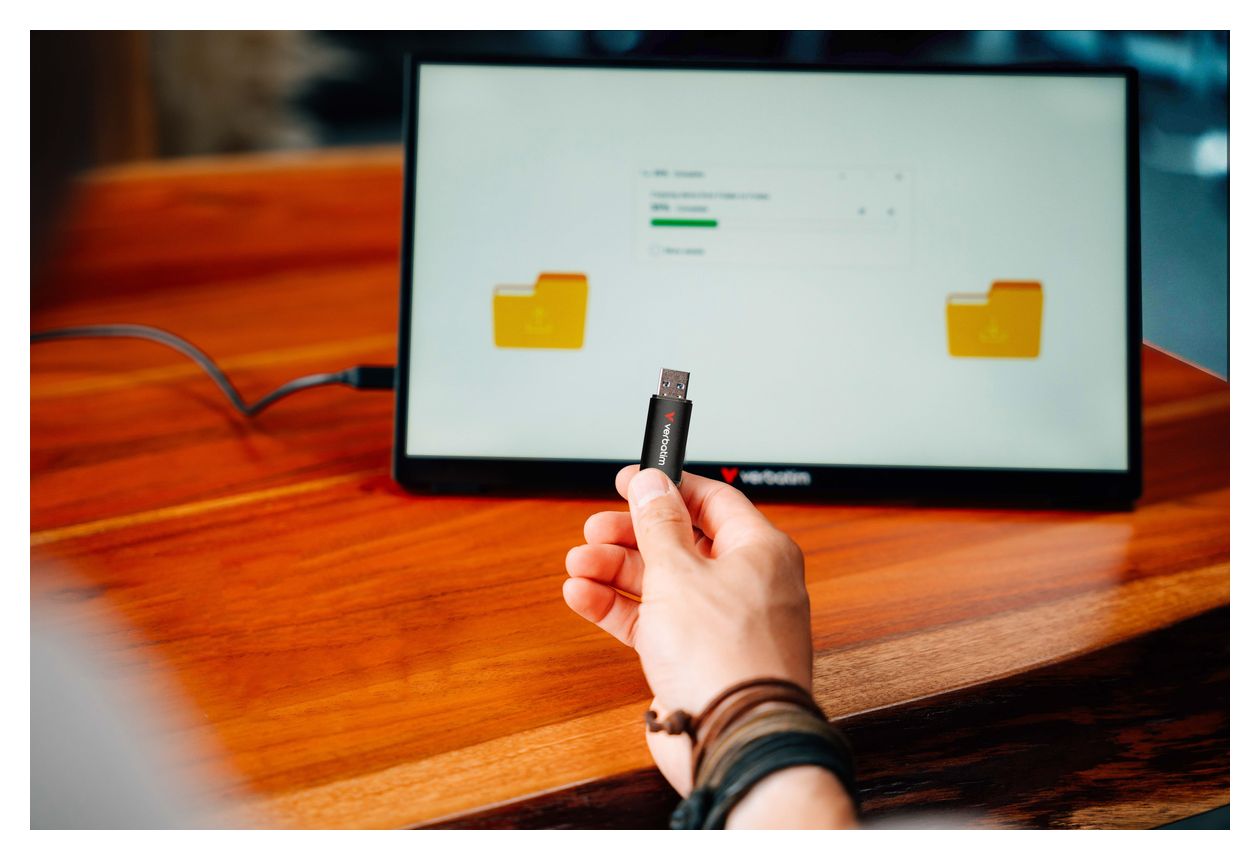 V200 Metal USB Typ-A Stick 64 GB  (Schwarz) 