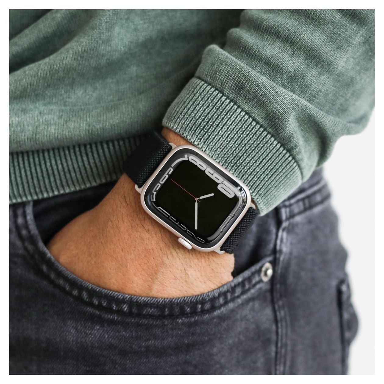 Classic Nylon Loop Armband Apple Watch 42 / 44 / 45 / 49 mm  (Schwarz) 