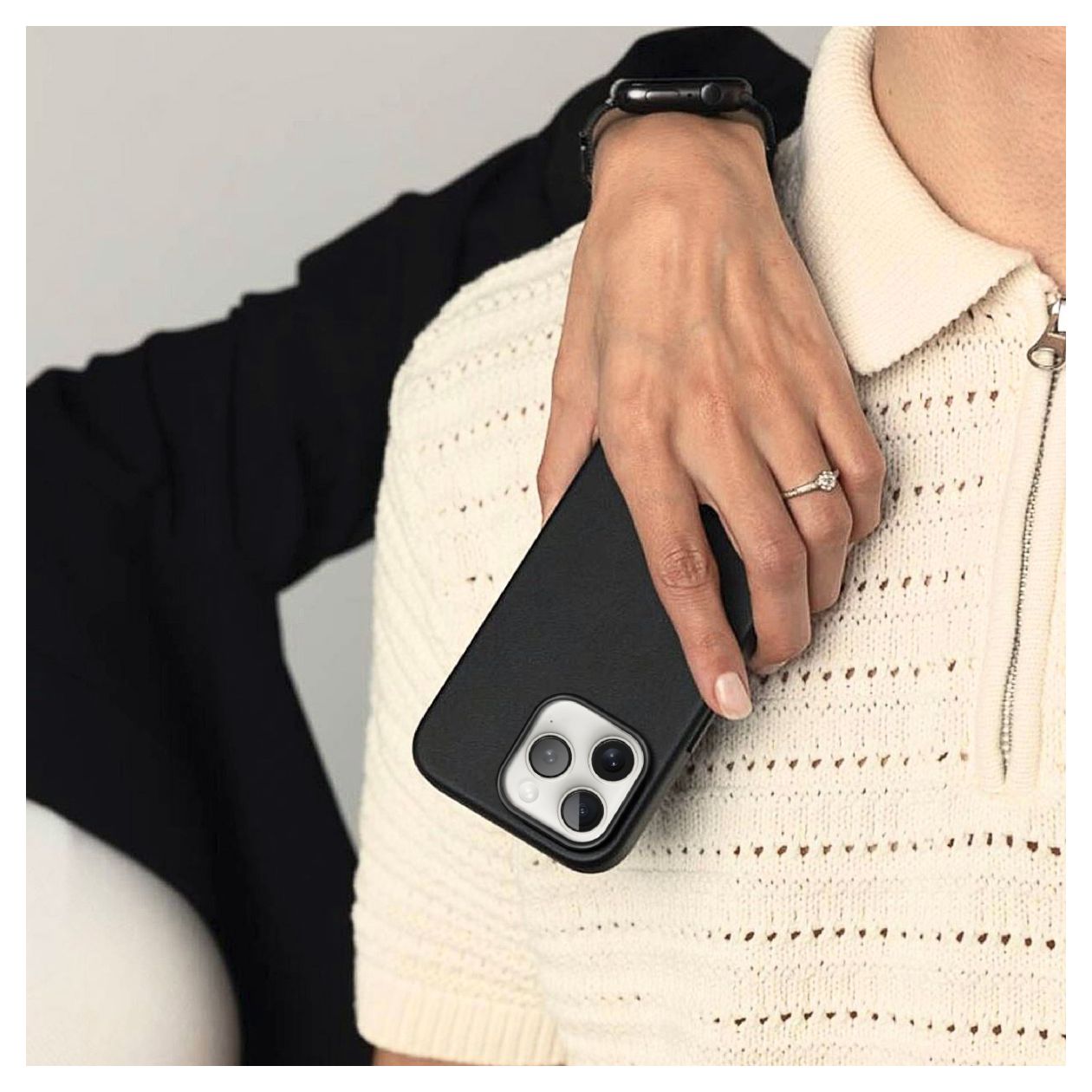 Like Leather Case Cover für Apple iPhone 16 Pro  (Schwarz) 