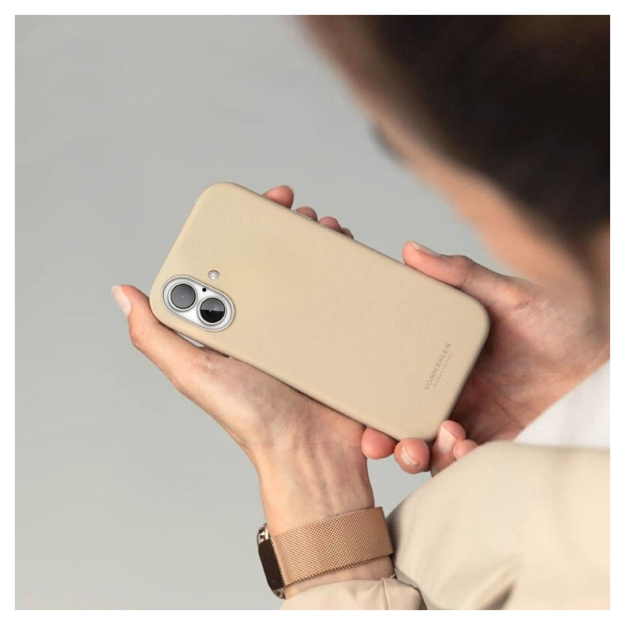 Like Leather Case Cover für Apple iPhone 16  (Cremefarben) 