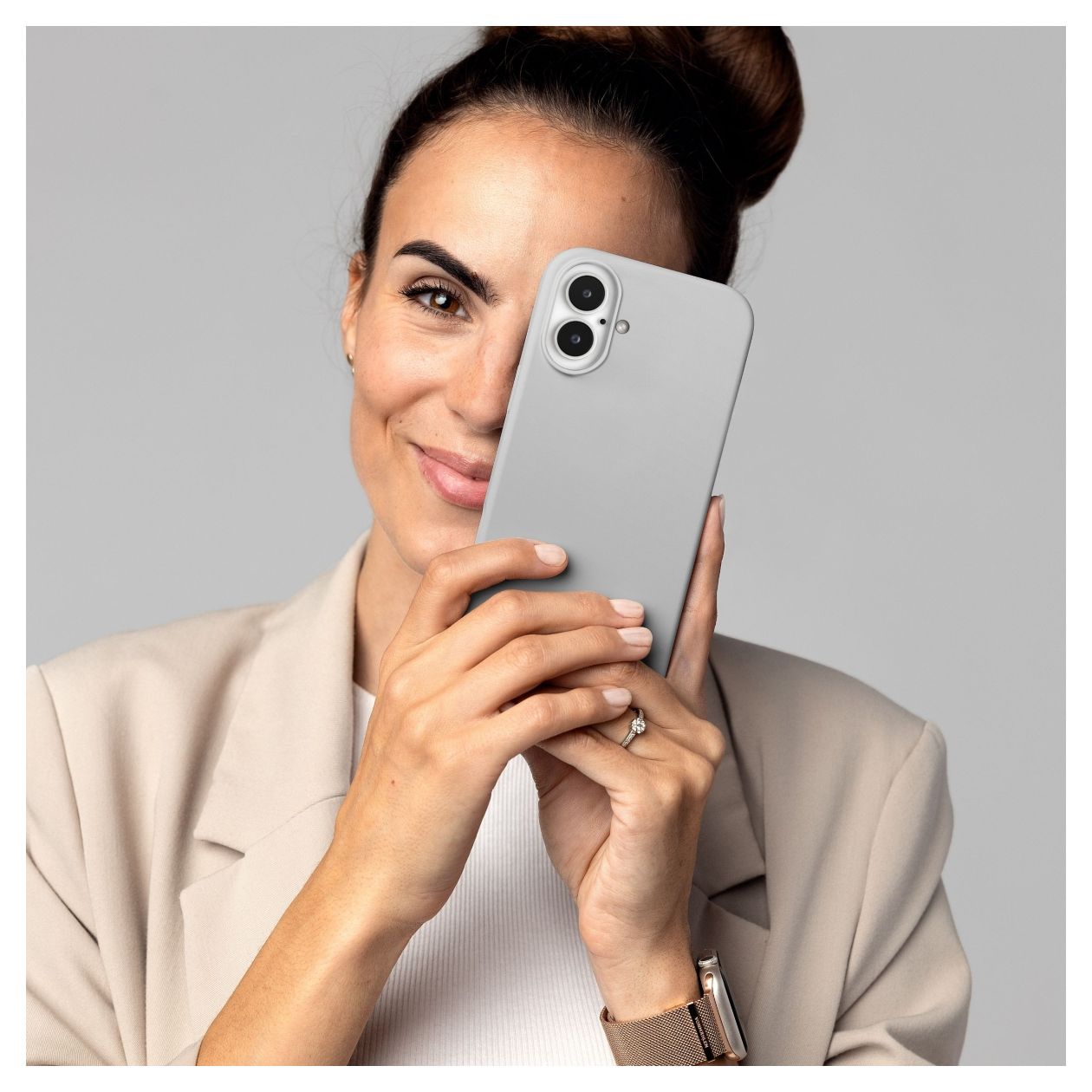 Soft Silicone Case Cover für Apple iPhone 16  (Hellgrau) 