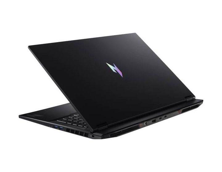 Nitro 18 AI (AN18-61-R8X3) 