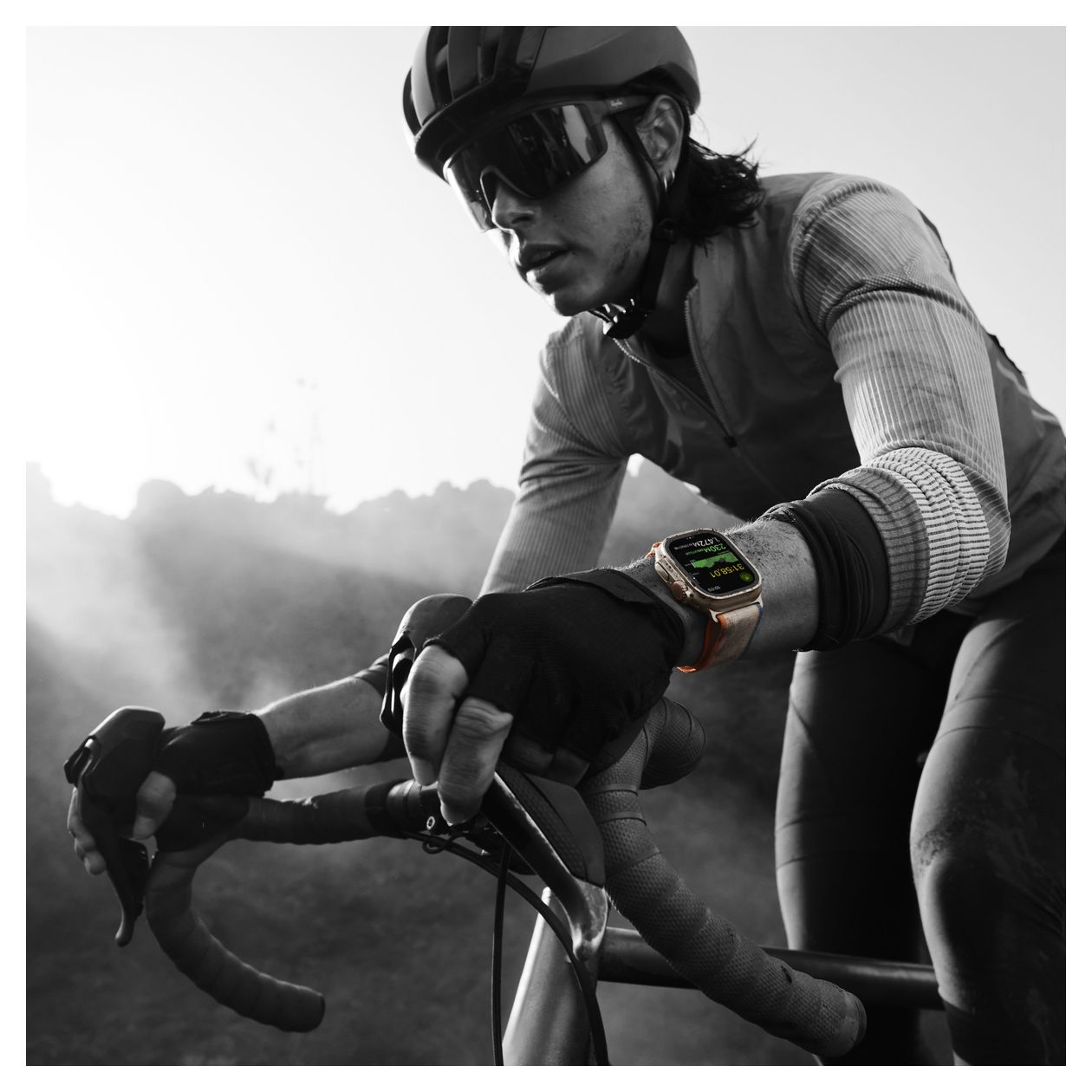 Watch Ultra 2 Digital 49 mm M/L Smartwatch Rechteckig IP6X 72 h 4G  (Titan) 