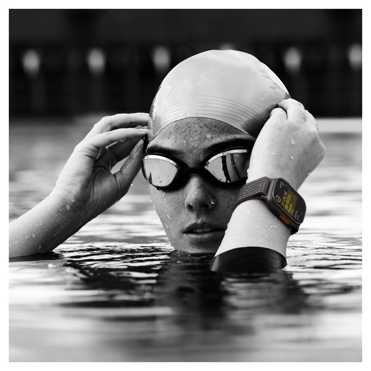 Watch Ultra 2 Digital 49 mm Smartwatch Rechteckig IP6X 72 h 326 ppi 4G  (Schwarz) 